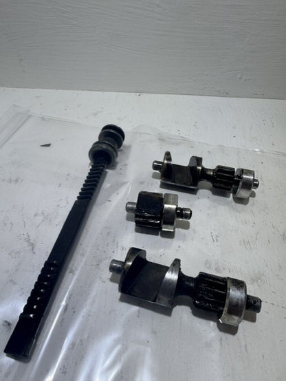 Valves kit complet OEM KAWASAKI 125 KX 1990 à 1991 référence 120051153 - 120051145 - 590511222 - 490461067 Occasion