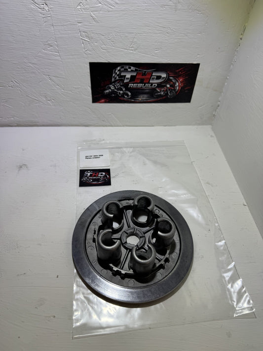Plateau pression OEM HONDA 250 CRF 2004 à 2009 / HONDA 125 CR 2000 à 2007 référence 22351KZ4A90 Occasion