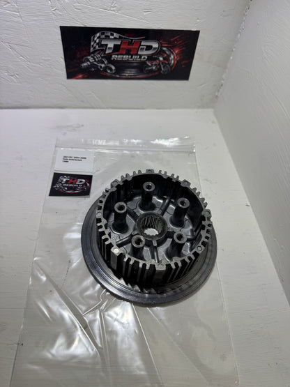 Noix embrayage ( Usée ) OEM HONDA 250 CRF 2004 à 2009 / 125 CR 2000 à 2007 référence 22120KRNA00 Occasion