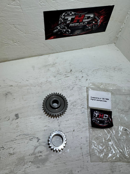 Pignon arbre pompe a eau OEM HUSQVARNA CR 125 1994 Occasion