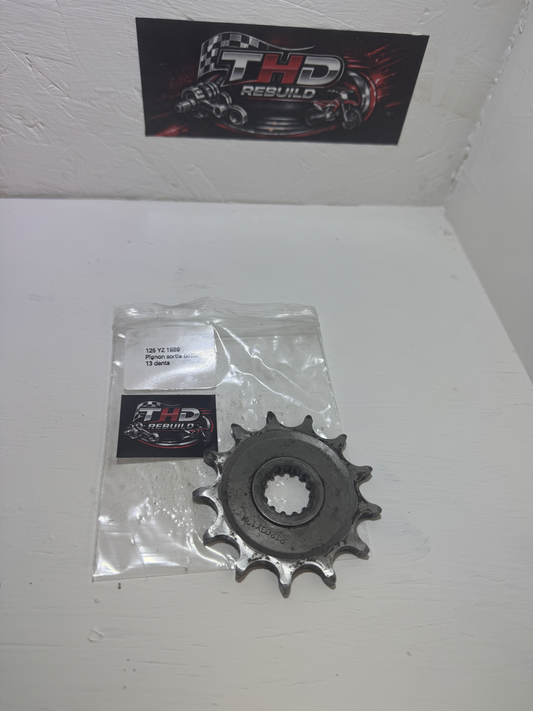 Pignon sortie sortie de boite 13 dents OEM YAMAHA 125 YZ 1989 3JD référence 9383A13031 Occasion