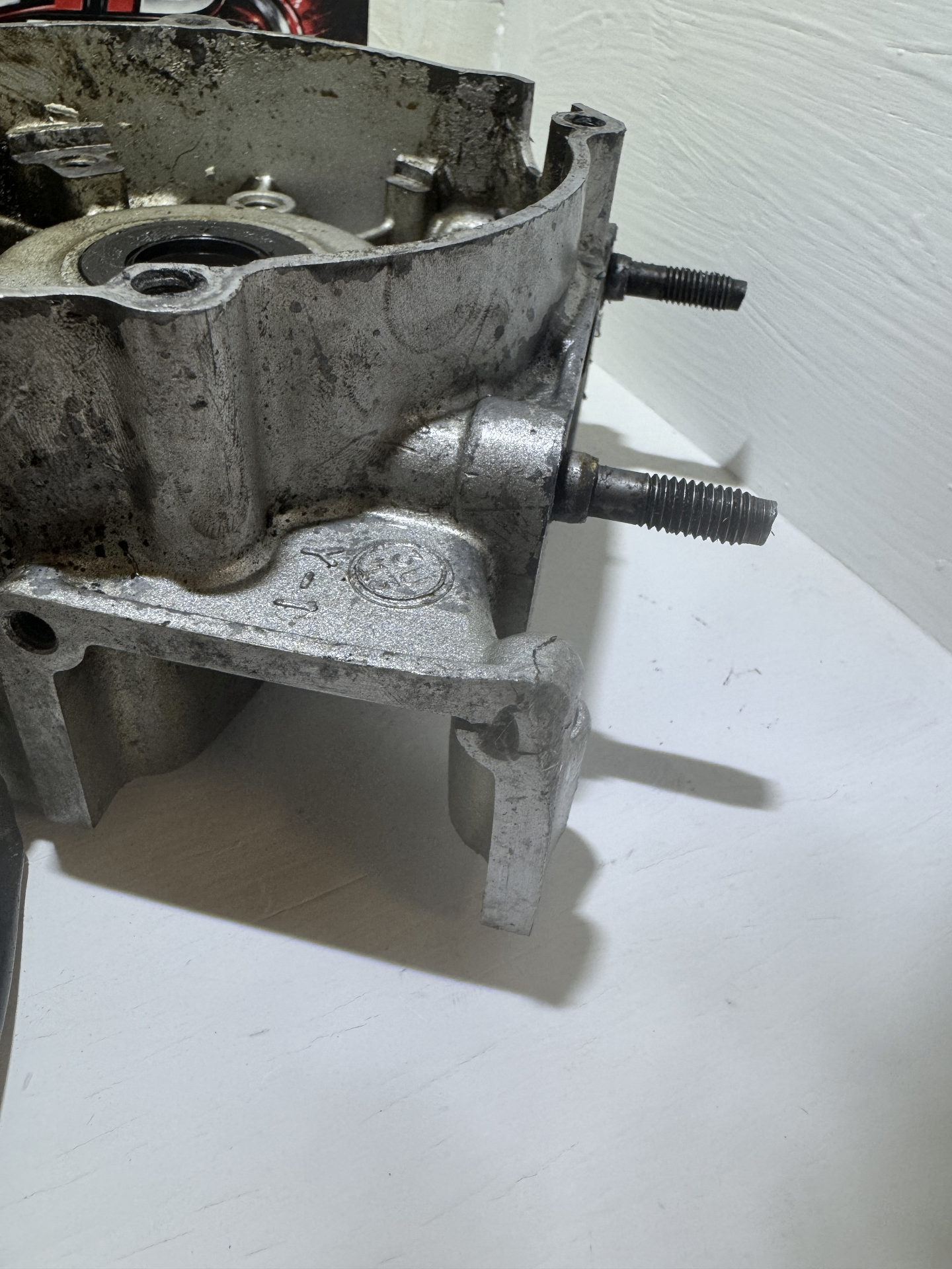 Carter gauche OEM YAMAHA 125 YZ 1989 3JD référence 1LX1511111 Occasion