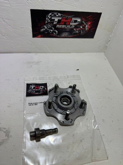 HOLDER,CLUTCH SPRING OEM KAWASAKI 125 KX 1991 référence 130911502 Occasion
